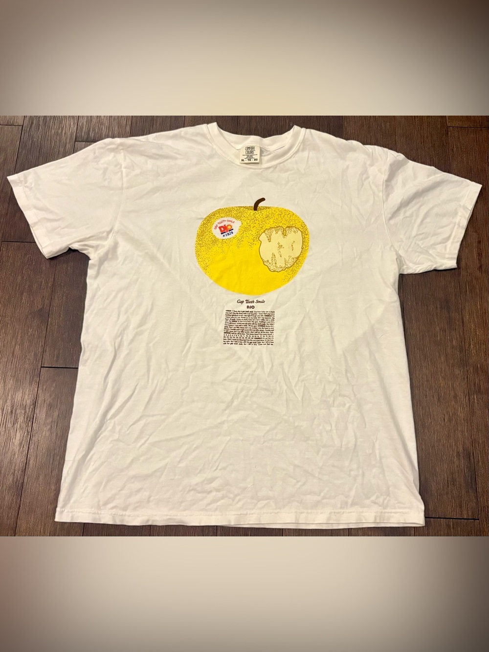 Djo Concert Shirt Golden Apple Size Extra Large From Toronto Concert X-Large